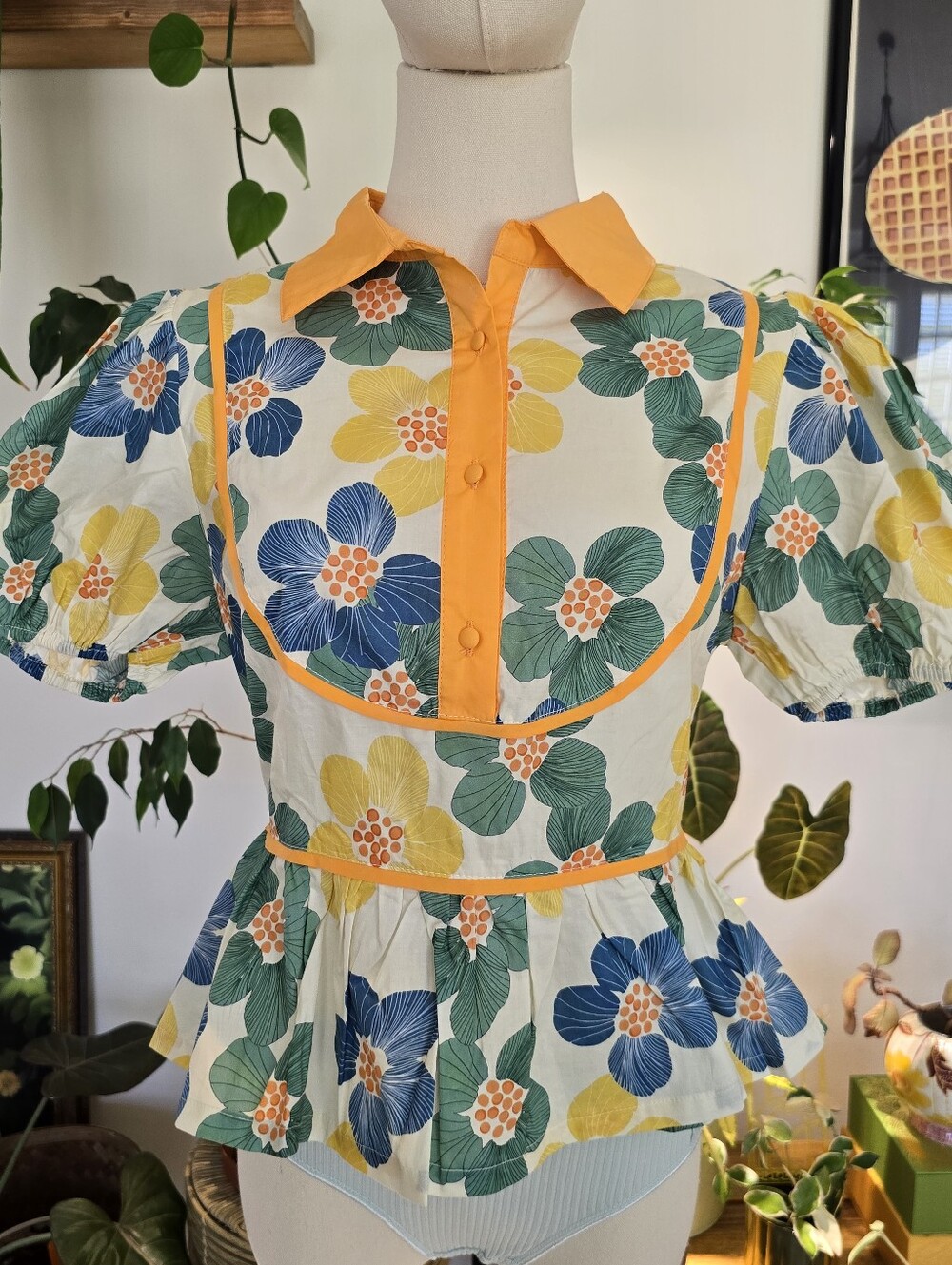 Umgee Floral Peplum Blouse Mustard Trim Puff Sleeve Top NWT Medium